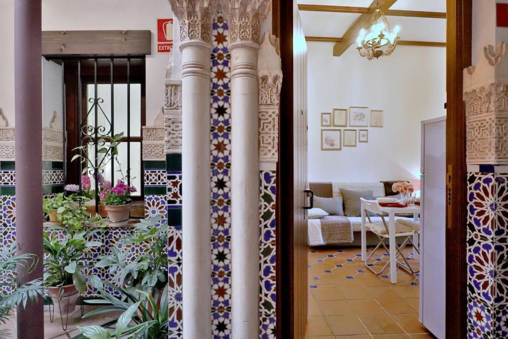 Horno24, Con Patio Andaluz, Tipico De Appartement *