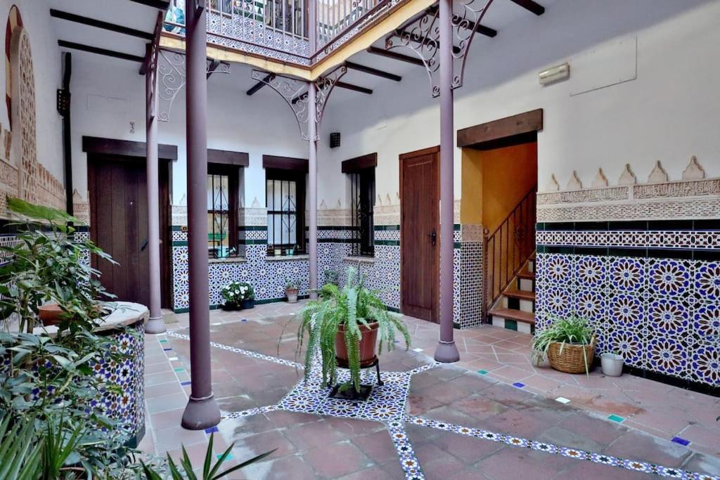 Horno24, Con Patio Andaluz, Tipico De Appartement